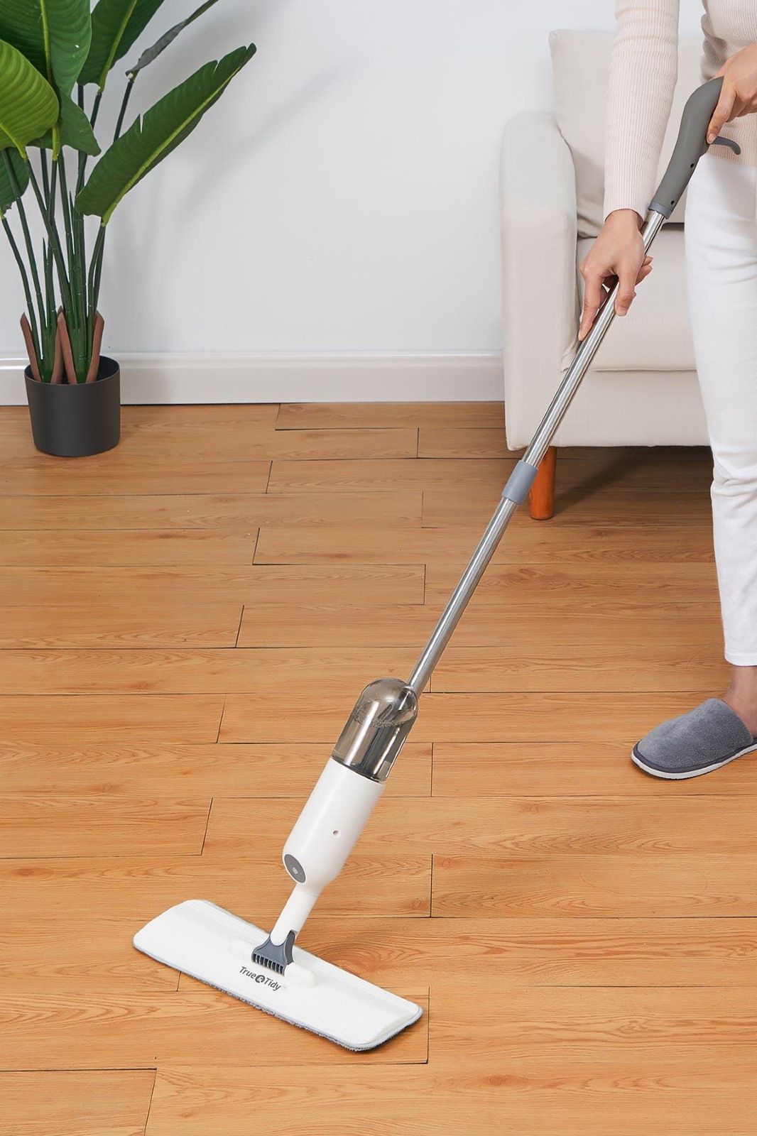Water Spray Mop, Flat  Spray Mop, 360 Degree Spray with Mop, Microfiber Spray Mop for Floor Cleaning