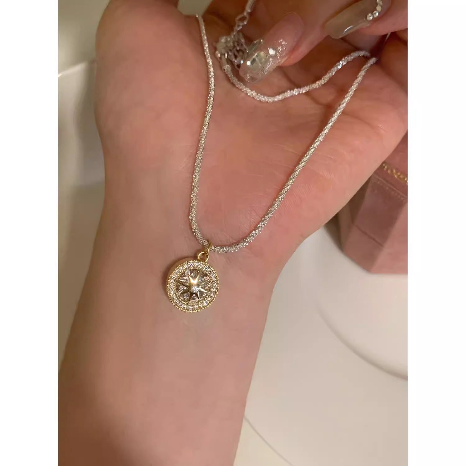 Niche High-end Six-pointed Star Starry Sky Necklace Women&#039;s Personality Versatile Design Pendant New Short Neck Chain